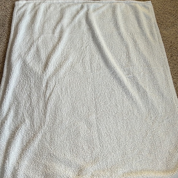 BNWOT BoxLunch Exclusive Disney The Nightmare Before Christmas sherpa throw! - Picture 5 of 8